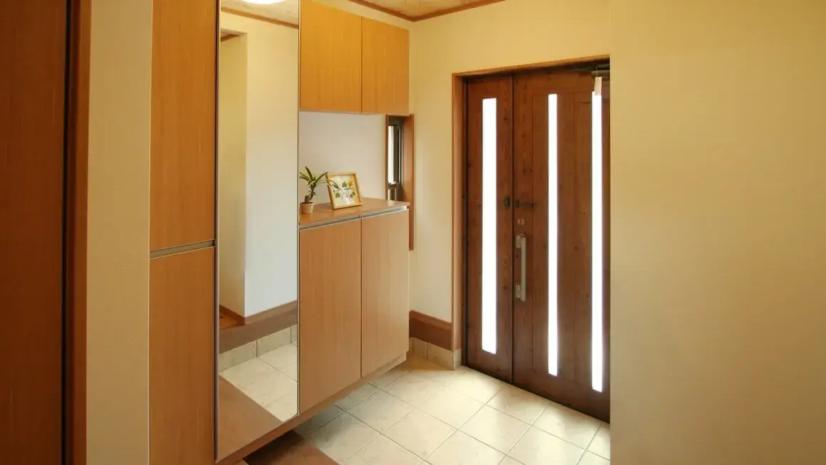 リクシルで人気の玄関ドアは?リフォームにおすすめのデザインや選び方を紹介